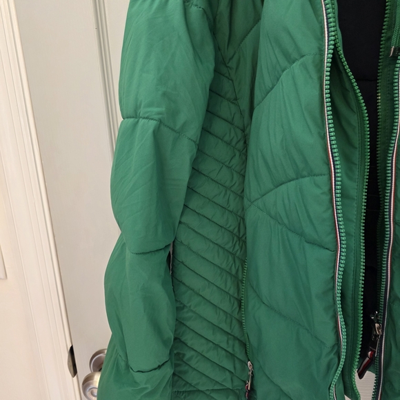 Tommy Hilfiger Women's Green Puffer Jacket - Picture 3 of 16